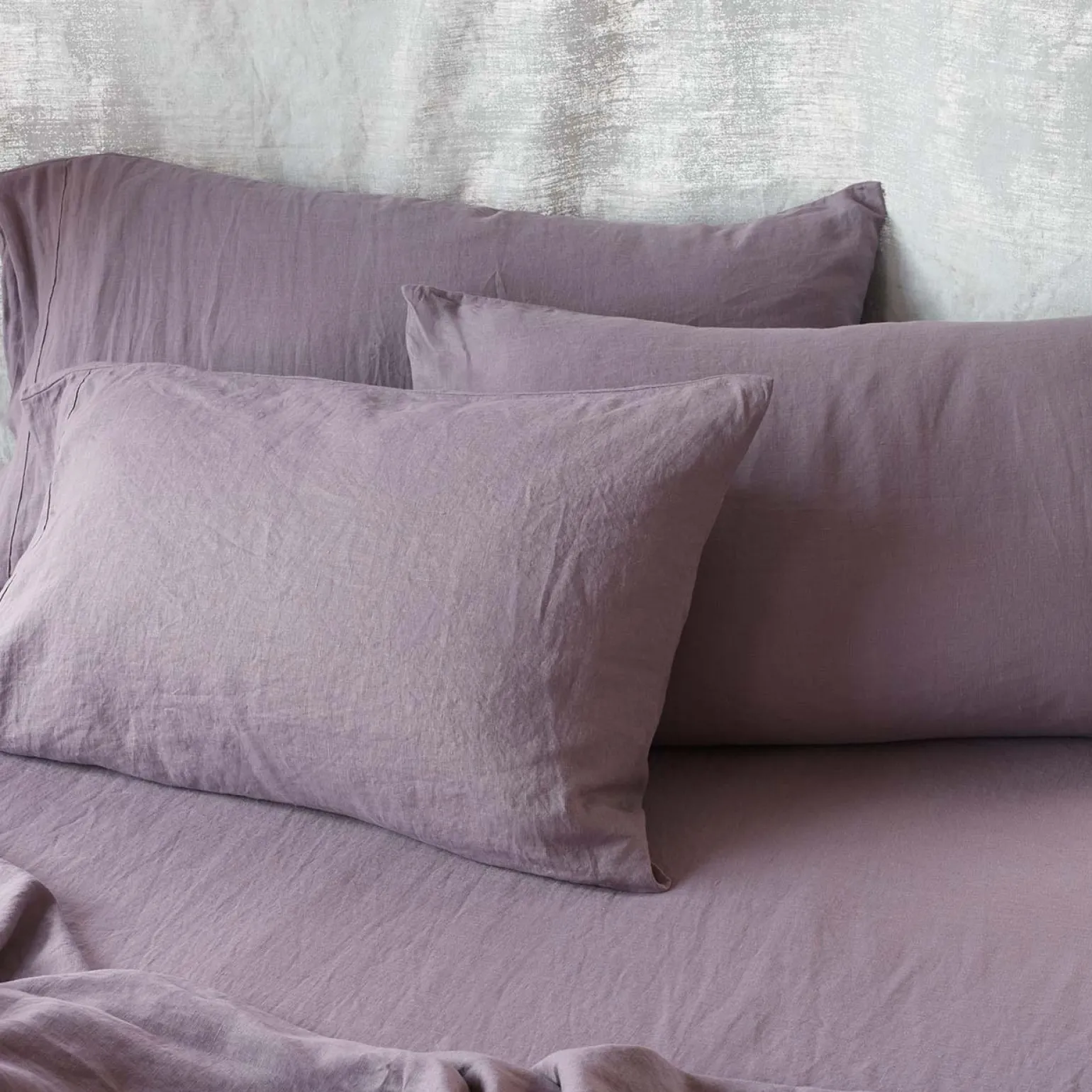 Elderberry 100% Linen Pillowcases (Pair)